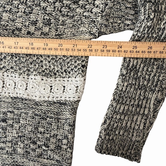 Paper‎ Crane Marled Sweater V-Neck Small Gray White Embroidered Crochet Lace EUC - Picture 4 of 8